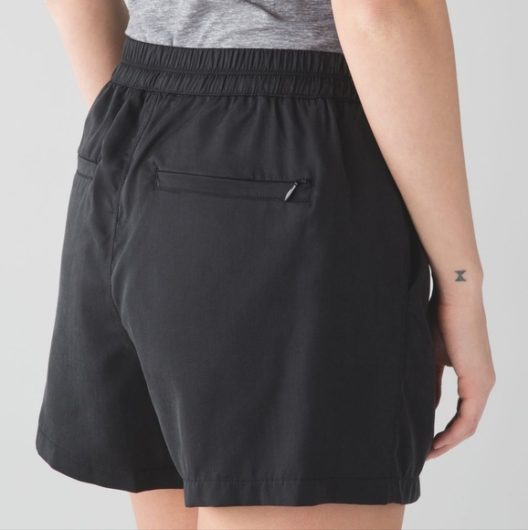 💃🏻HOLD💃🏻 Lululemon &go Keepsake Shorts - Picture 4 of 11